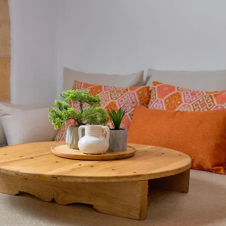 Evangelia's Traditional Líndos